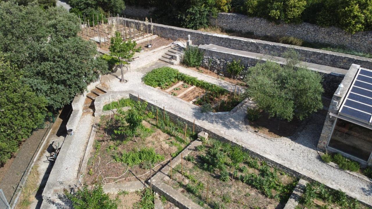 B&B Le Garric Nimes Exterior photo